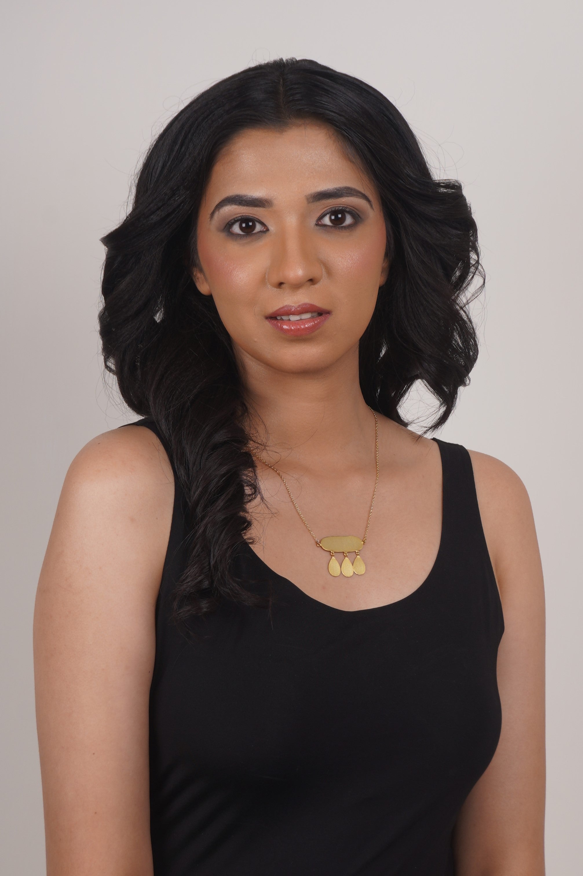 Fine One Necklace: Matt Gold Chandeliers Design