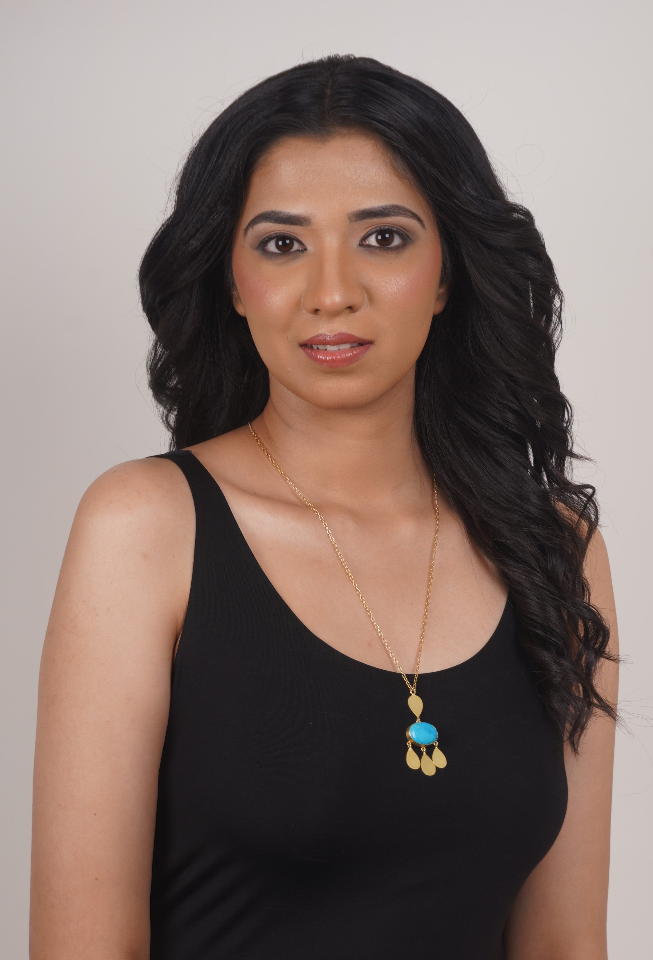 Fine One Necklace: Natural Stones and Sustainable Material