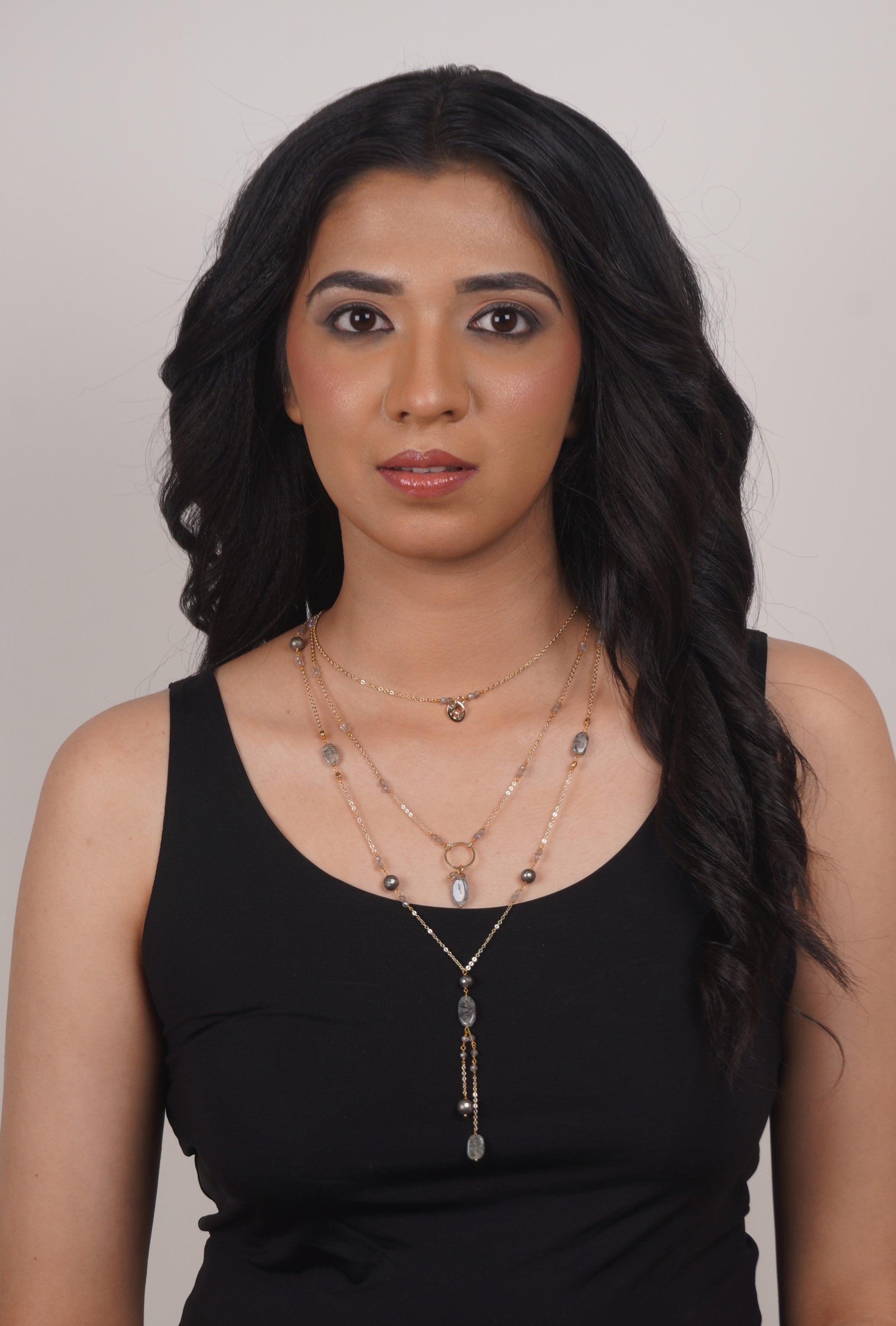 Fine One Necklace: Adjustable Chandeliers for Versatile Style