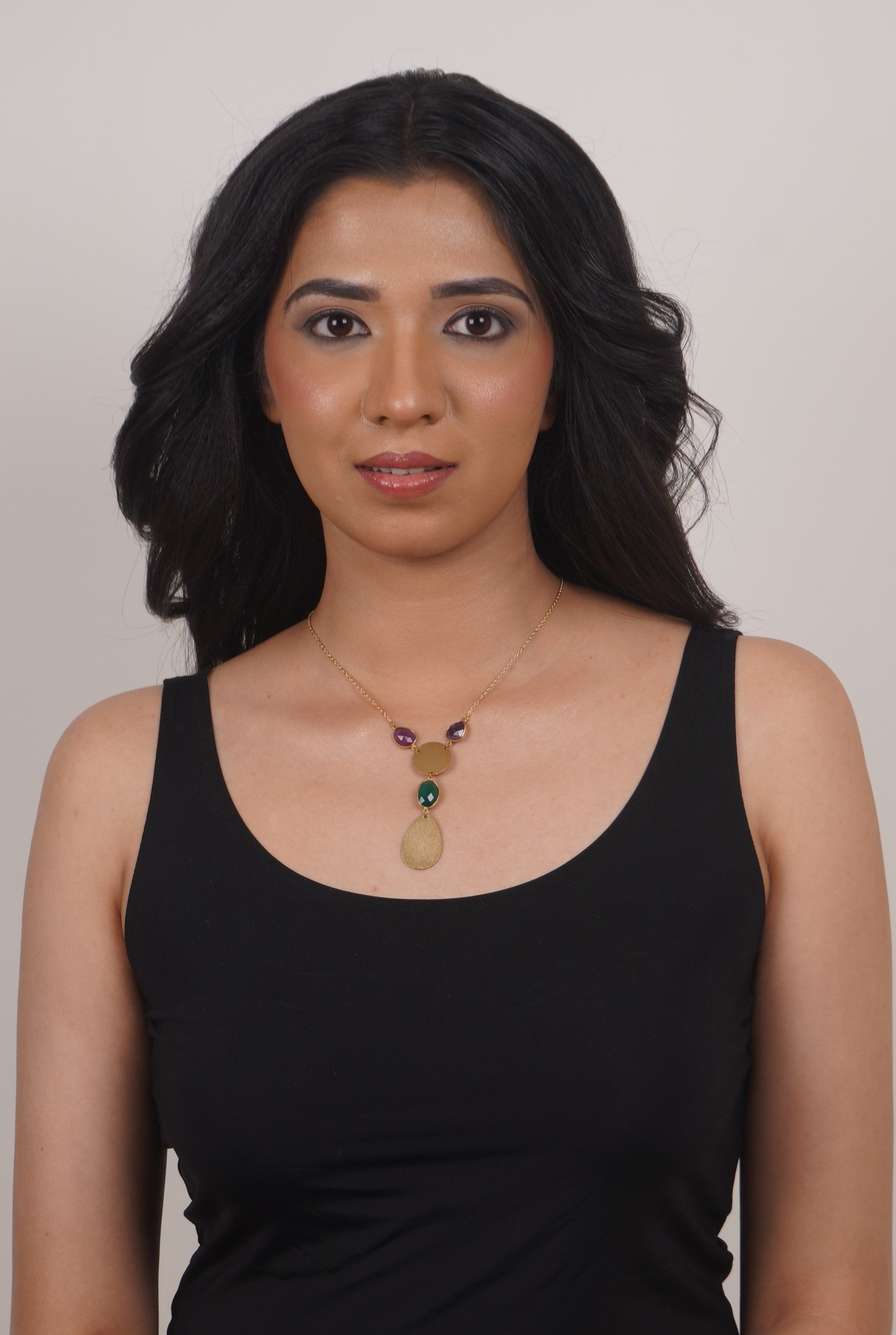 Fine One Necklace - Natural Stones with Green Onyx and Amethyst Pendant