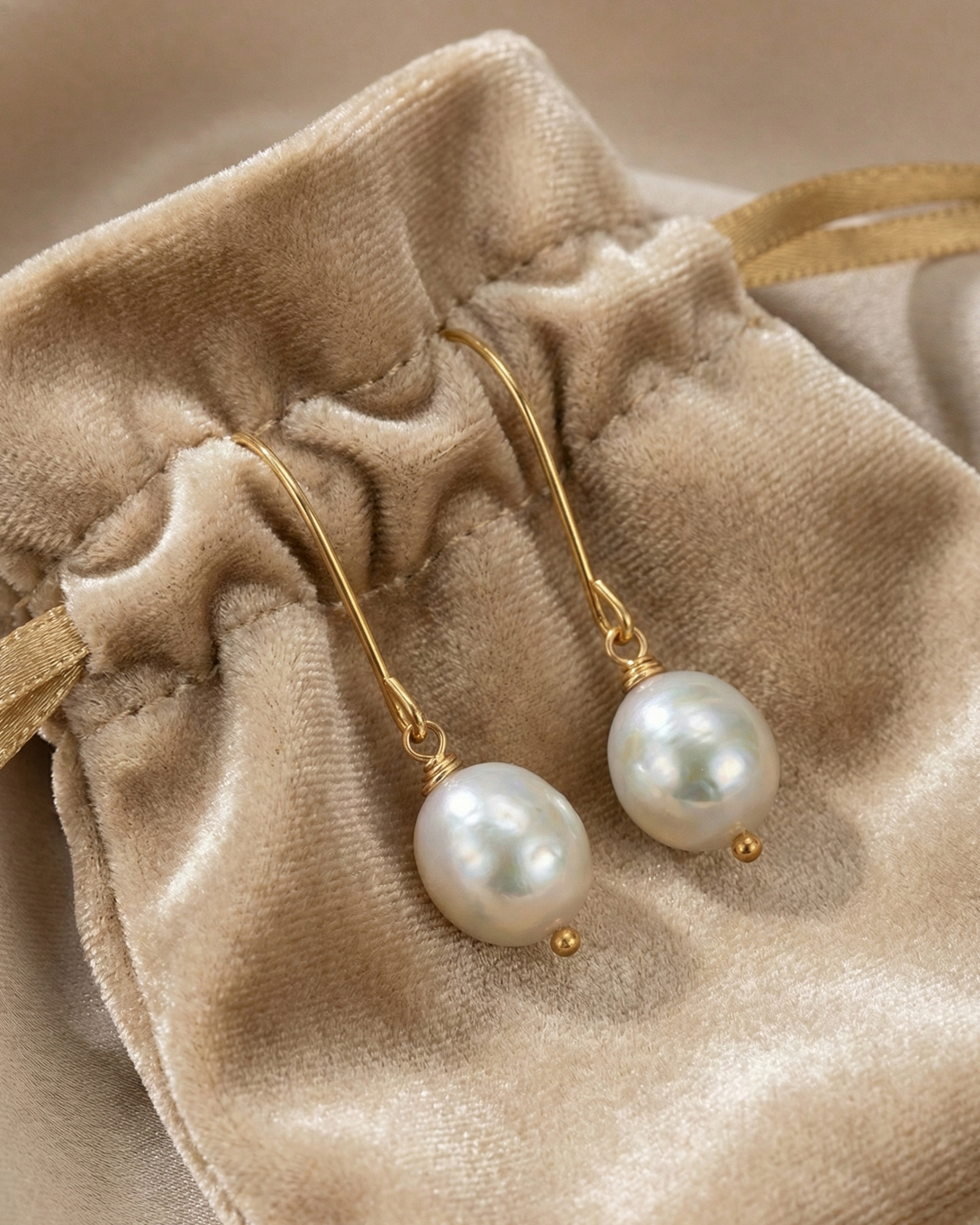 38mm x 8mm Metal Blast Threader Earrings – Lightweight Gold-Plated Elegance