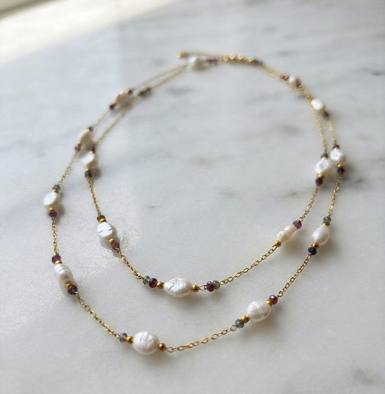 Beaded Gemstone & Pearl Chain Necklace – Minimalist Sequence of Pearls and Colourful Gemstone Accents