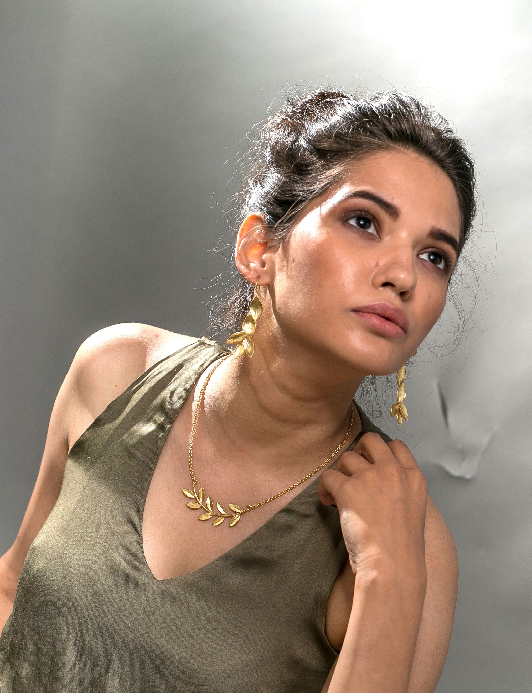 Nature Classic Necklace - Brass with 18K Gold, 21mm x 58mm Pendant