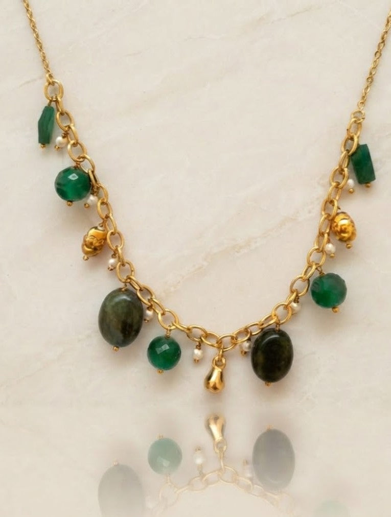 Green Stone Cluster Necklace - Mine of Design French Masala