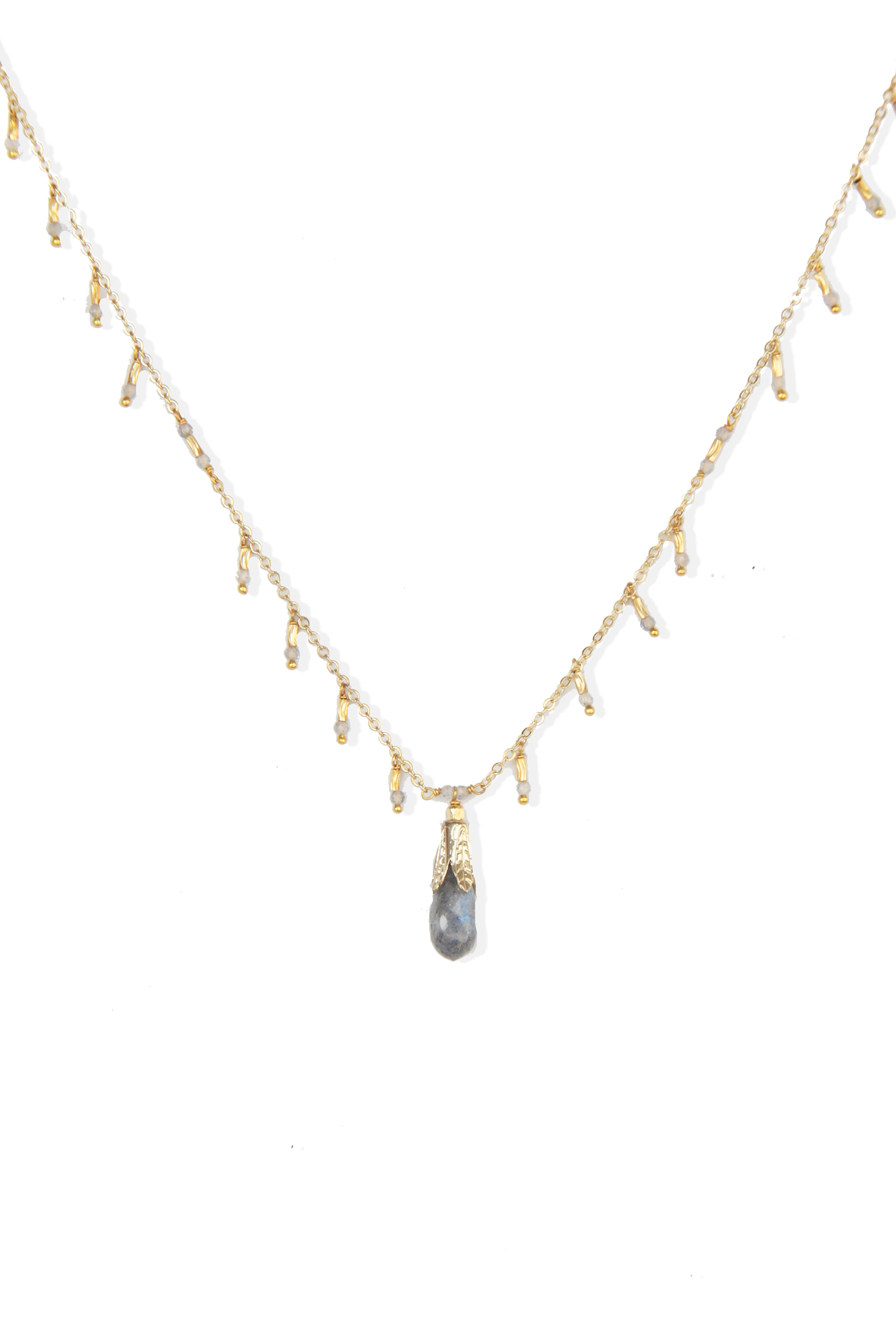 Fine One Necklace: Lightweight Elegance with Labradorite
