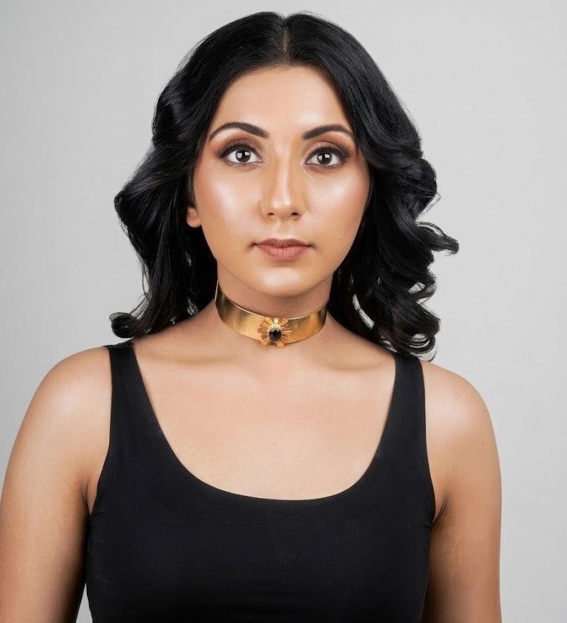 Metal Blast Single-Stone Sunburst Choker - gold choker with coloured stone sunburst centrepiece