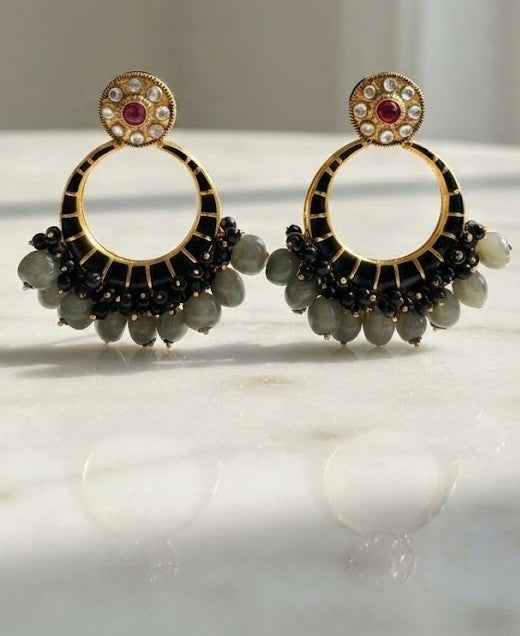 Noor Noir Stone Circle Earrings