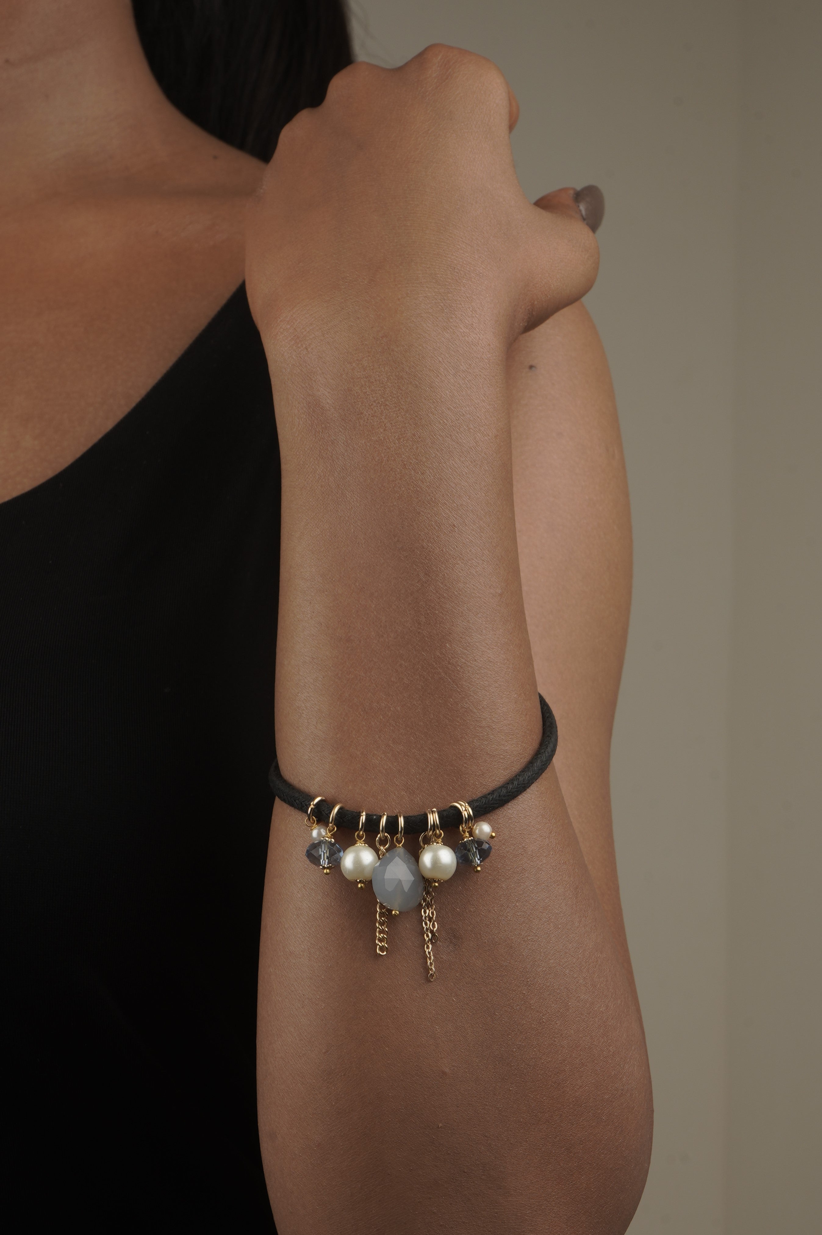 Love bracelet Celestial Glow  in Chalcedony and Pearl 36mm