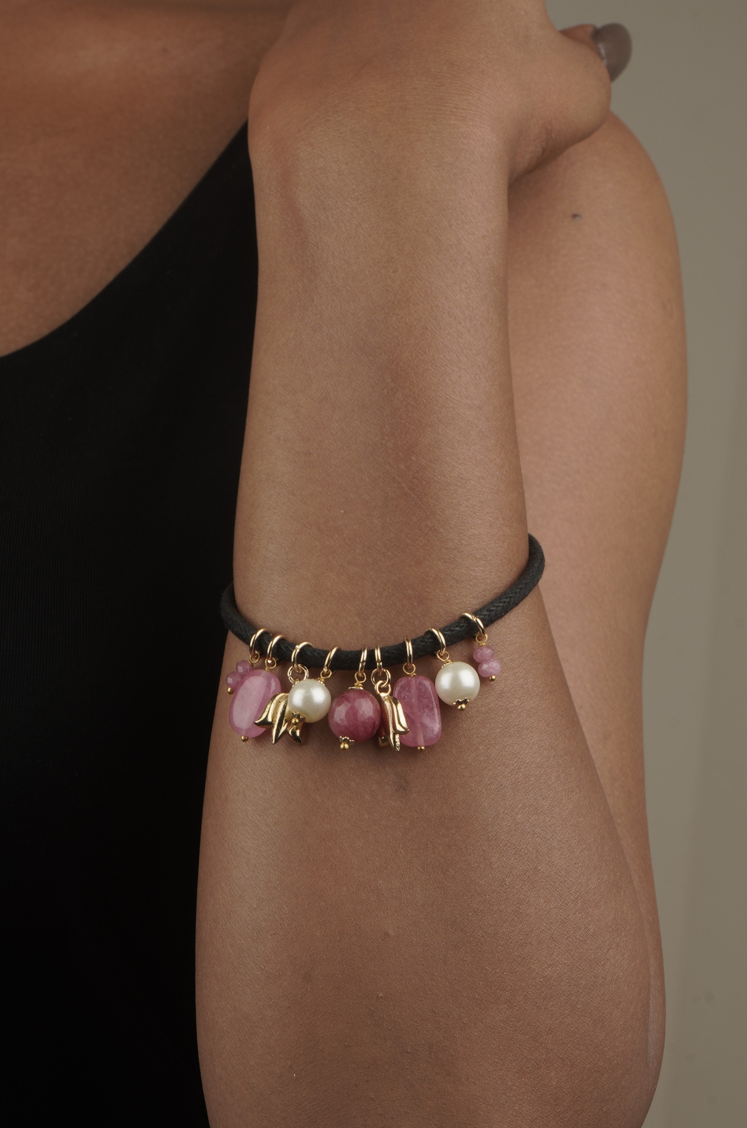 Love bracelet Blush Serenity in Rose Quartz and Pearl