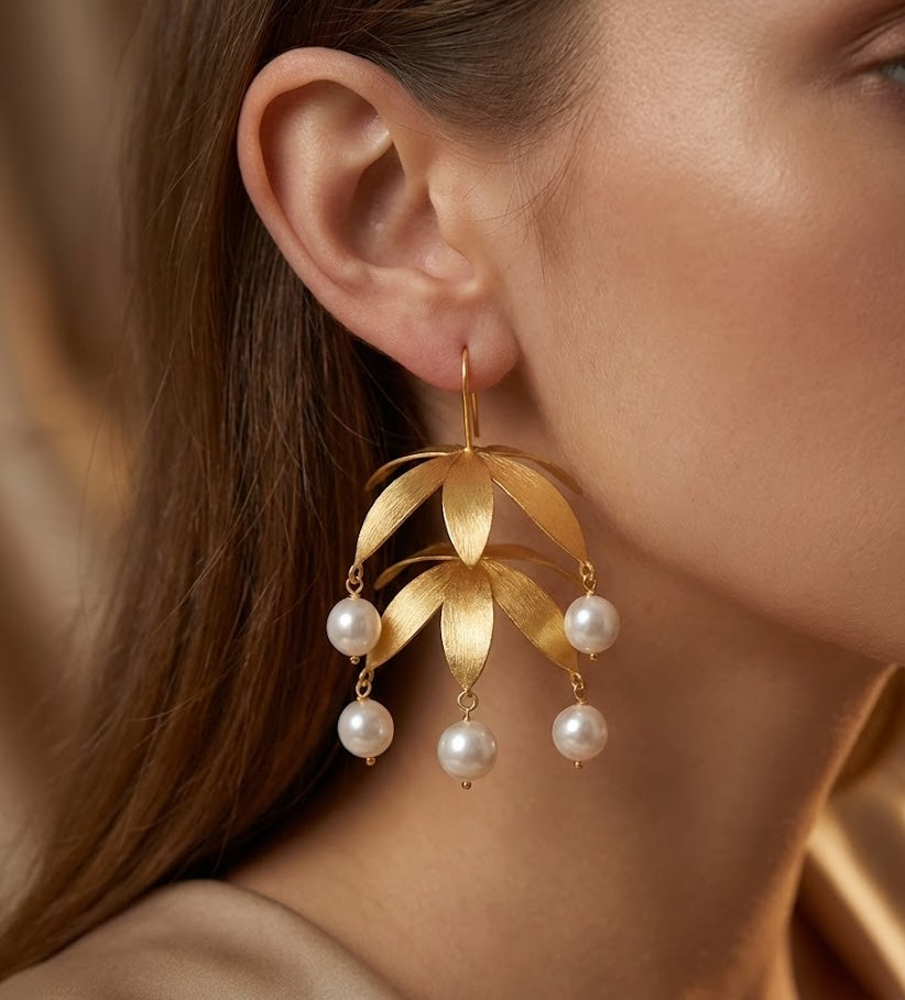 Nature Pearl Earrings