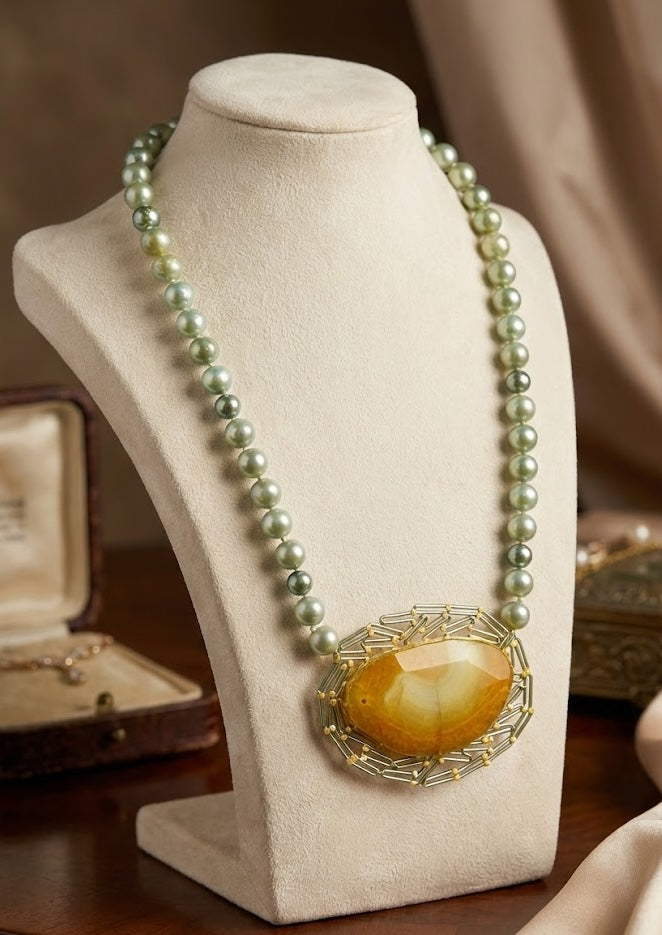 Agate Necklace in Handmade metal alloy with 18K Gold Plate and Tahiti Pearls