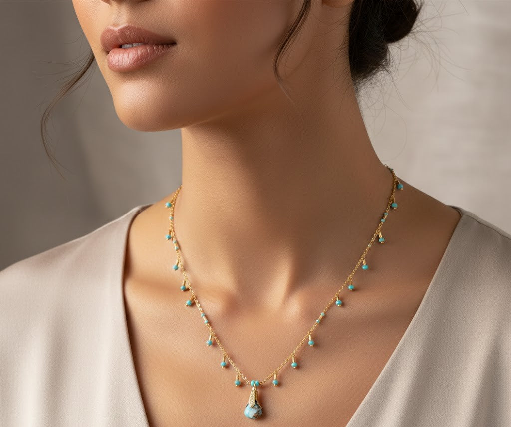 Fine One Necklace: Aquamarine with Natural Stone