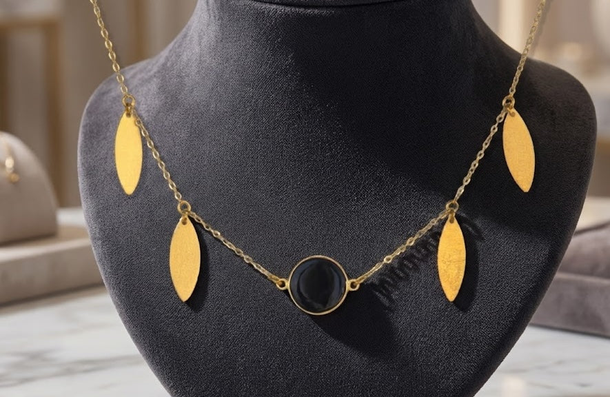 Fine One Necklace - Black Onyx Pendant with 23mm Width
