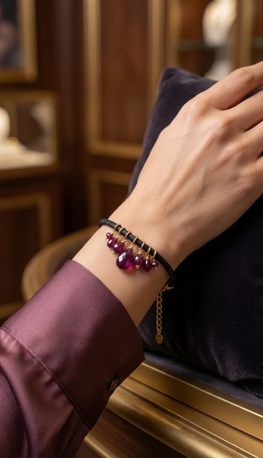 Love bracelet Eternal Flame in Ruby 28mm