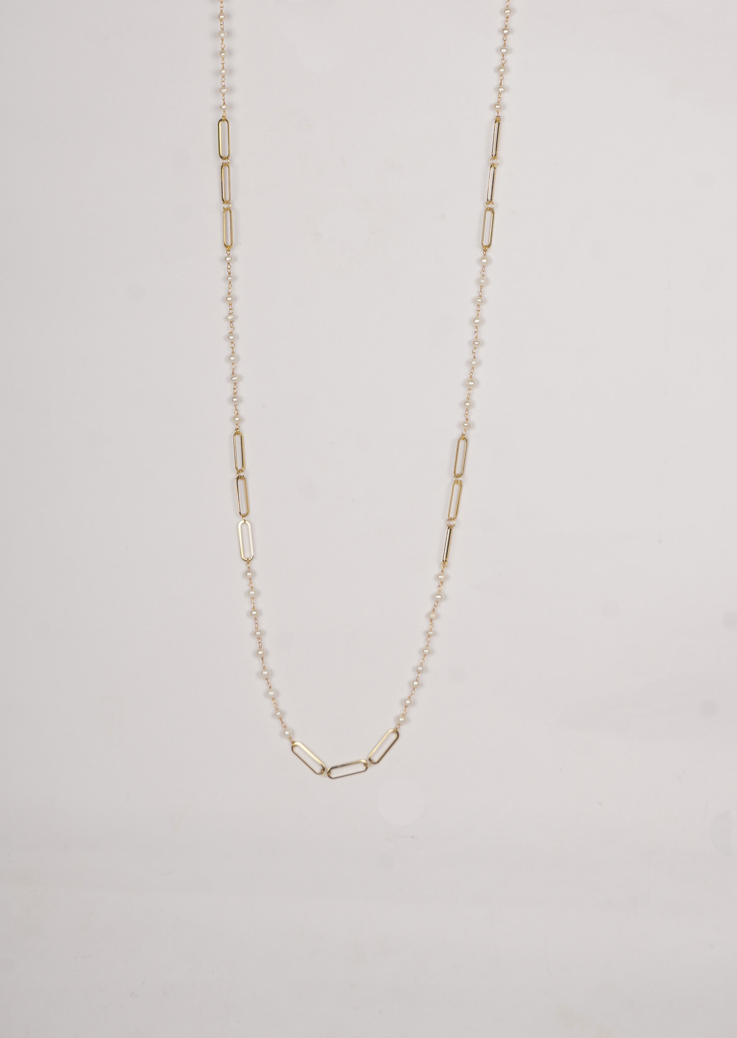 Lustrous Pearl Elegance Long Chain Necklace