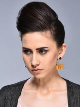 Load image into Gallery viewer, Fringe Chione earrings
