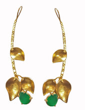 Load image into Gallery viewer, Twisted leafy earrings
