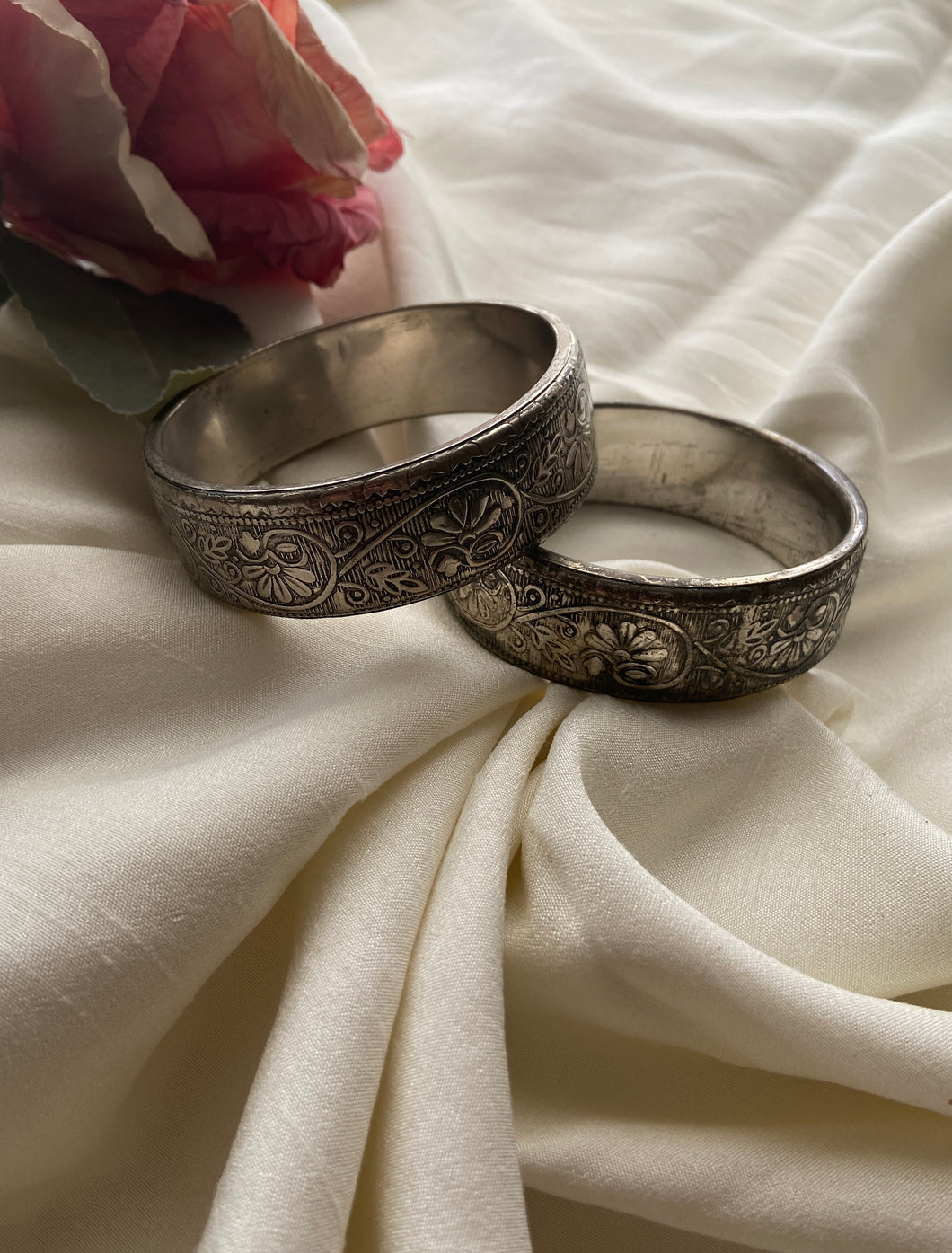 Anvi Silver Bangles