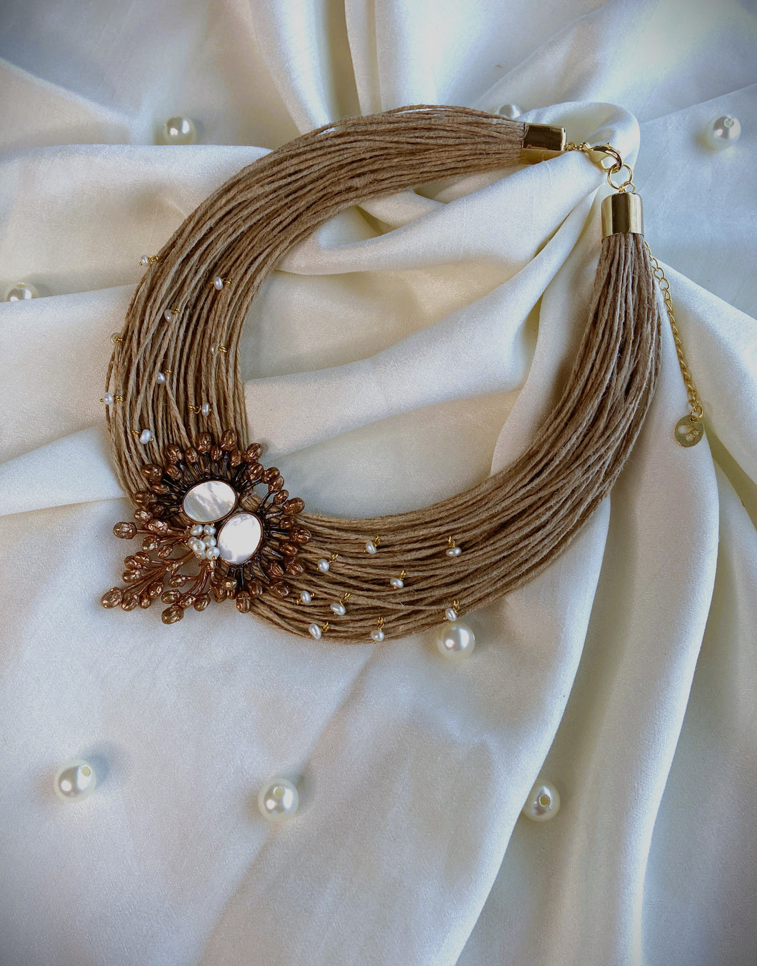 Dor flower Necklace