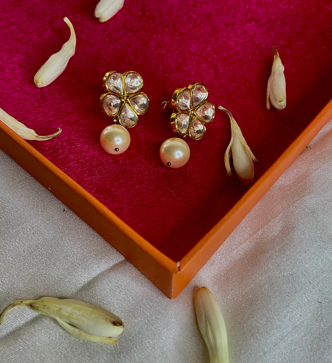 Falak flower studs