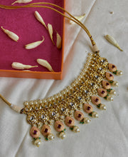 Load image into Gallery viewer, Begum Chokar set
