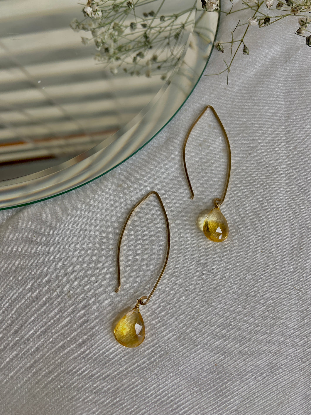 Lustrous threaders