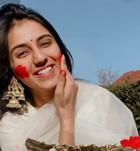Load image into Gallery viewer, Mehrab Earrings
