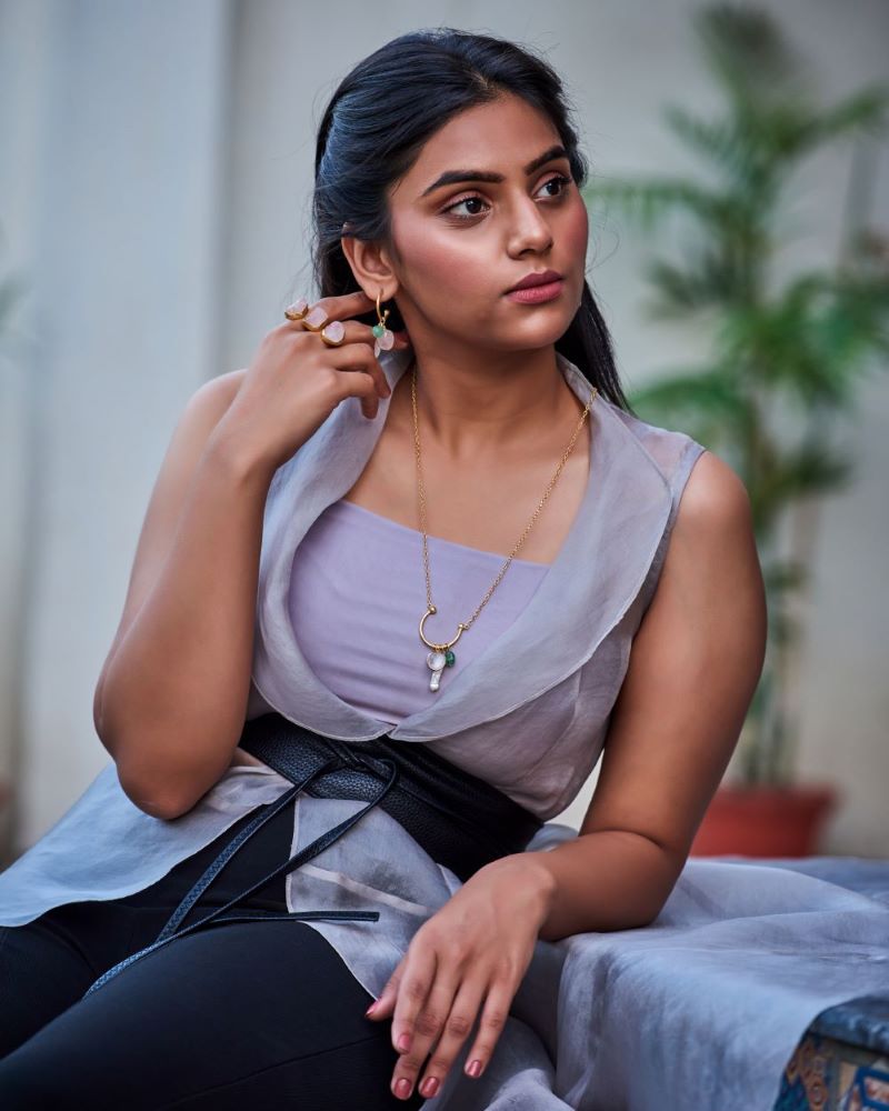 Chand Hoops: Gold-Plated 5.5 cm Hoop Earrings