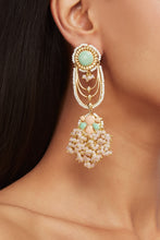Load image into Gallery viewer, Jannat earrings
